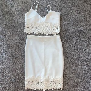 White floral 2 piece